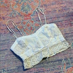 White American Eagle Lace Crop Top
